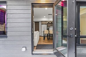 Interior - New Penthouse|Three Sisters Views Hot Tub & Pool (Canmore)