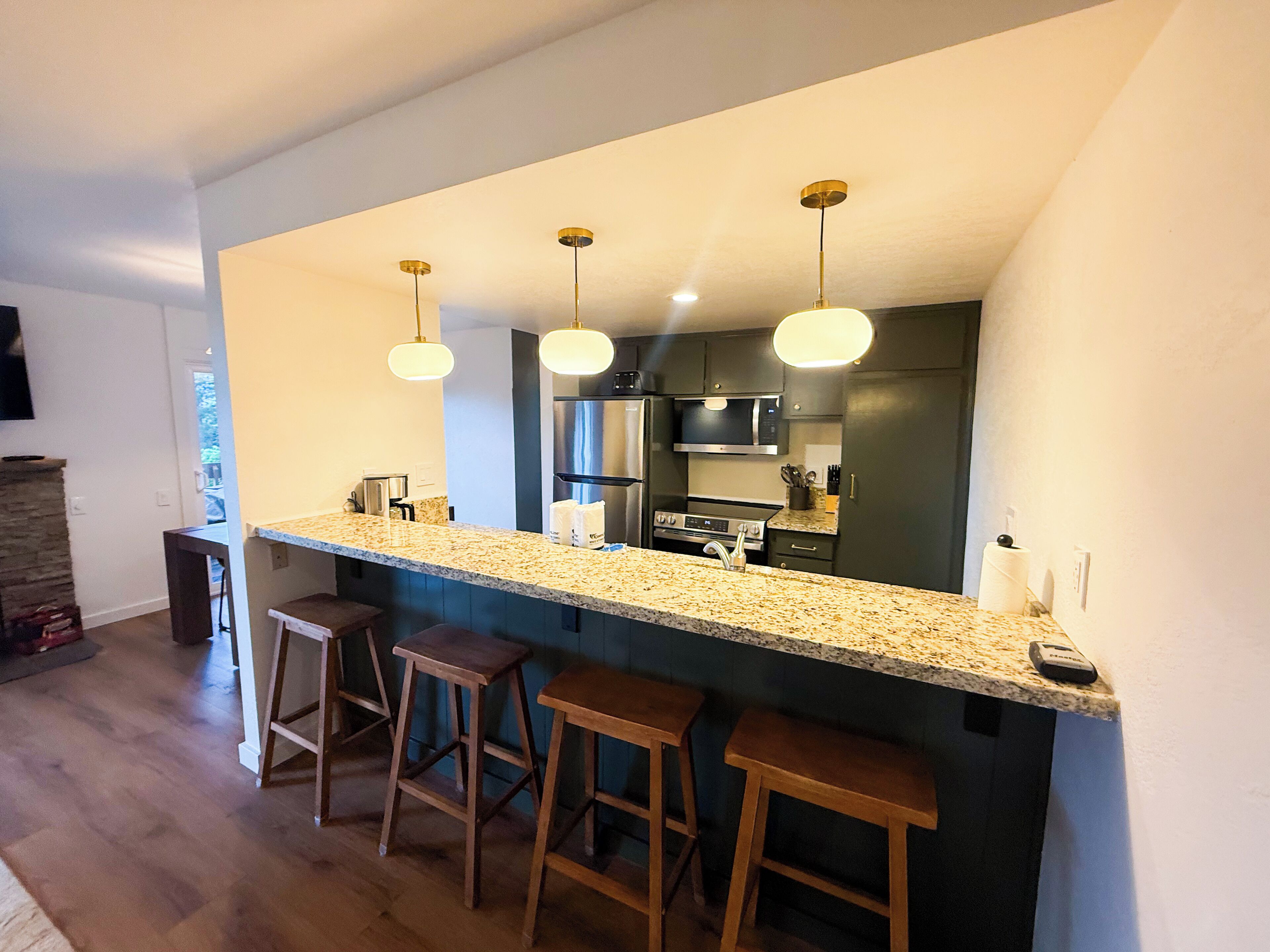 Refrigerador, microondas, horno, placa de cocina