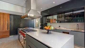 Rumah | 6 kamar tidur