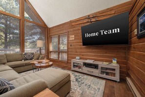TV, fireplace, DVD player, offices - Pah's Haus | Hot Tub | Scenic View | Dog-Friendly (Angel Fire)