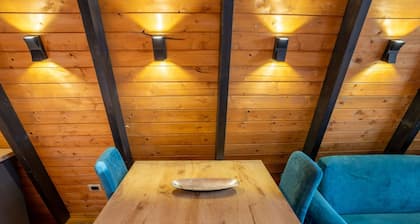 Teal Retreat The Golden Cabins