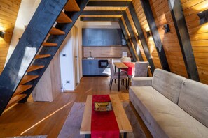 House | 1 bedroom - Grey Retreat The Golden Cabins With Garden (Gjinar)