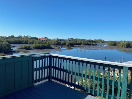 Property grounds. Welcome to The Crow's Nest at Fisherman's Wharf, a cozy waterfront 1 bedroom.