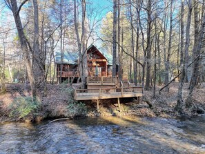 Exterior - Tranquility on the Toccoa River - Dog-friendly, 4BR cabin w/hot tub in Suches! (Suches)