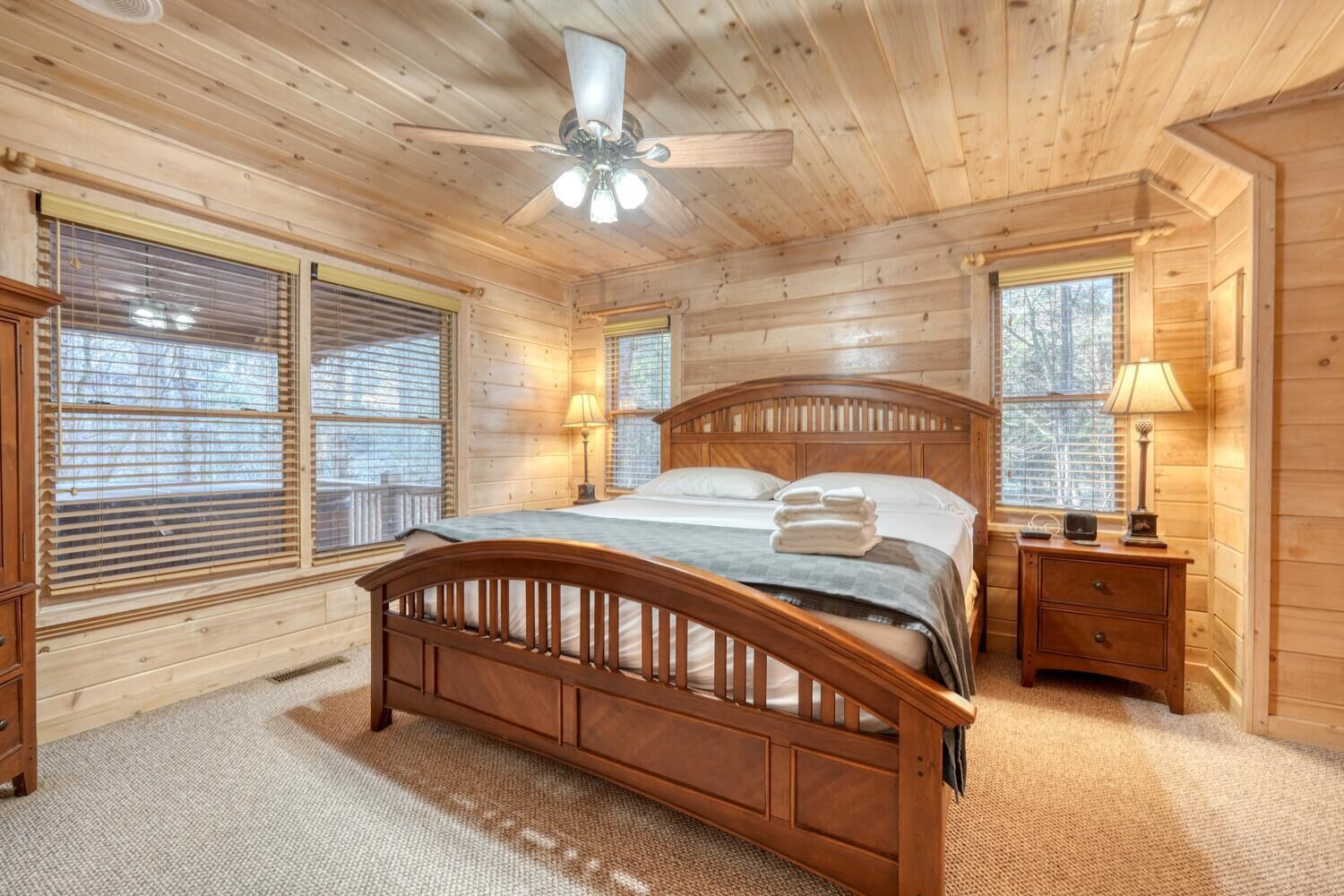 4 bedrooms, free WiFi, bed sheets
