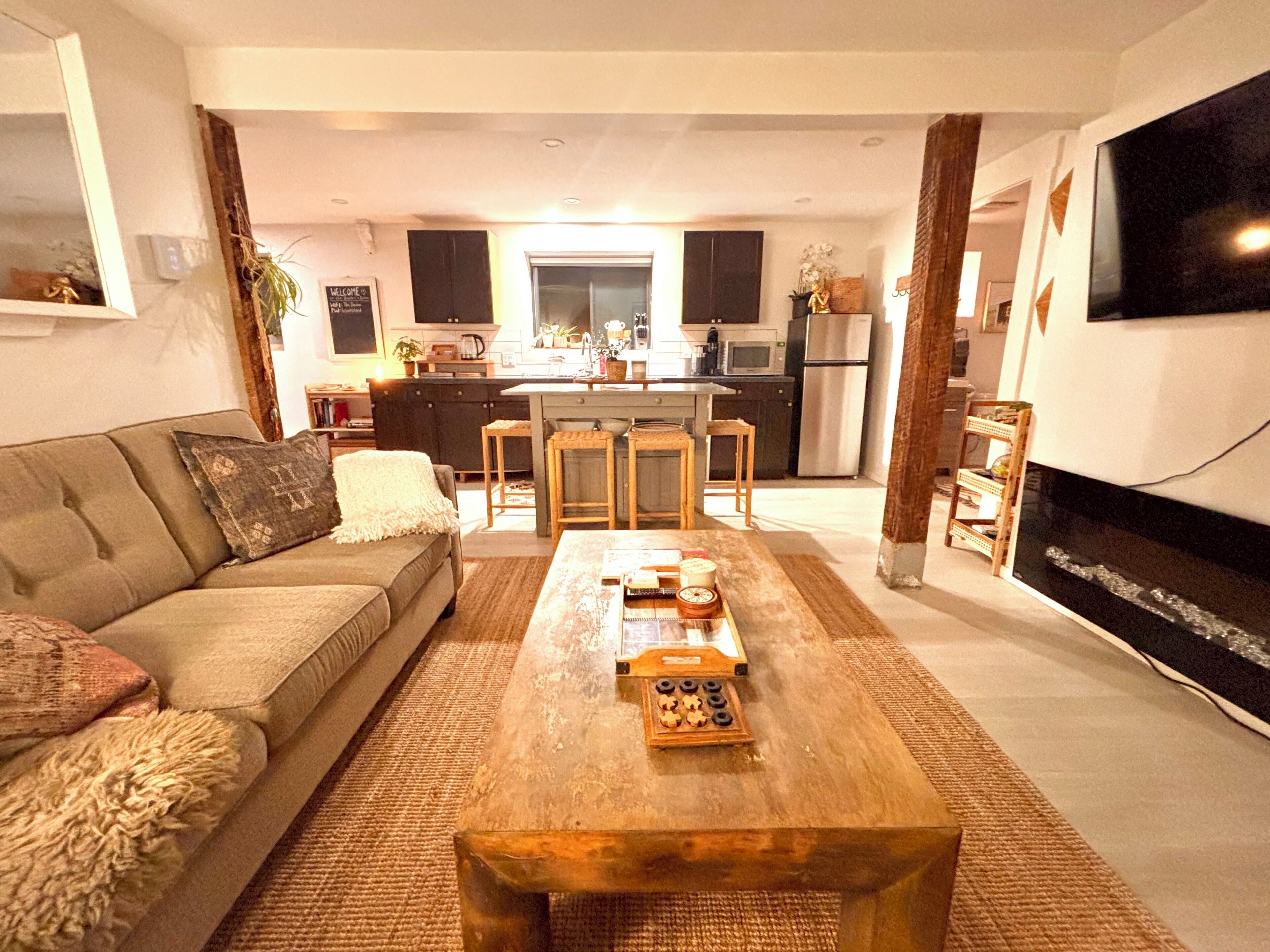 TV, fireplace, offices