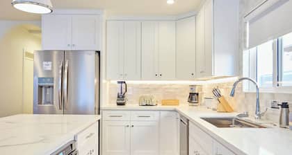 The Hollywood Hearthlight Bungalow