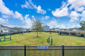 Property grounds - Modern Ocala 3BR Home Smart TV Fast Wifi (Ocala)