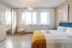 Fer et planche Ă repasser, Wi-Fi, draps fournis