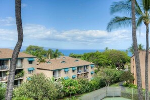 Exterior - Maui Vista 2408 - Deluxe 2 Bedroom with Ocean View (Kihei)