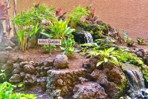 Property grounds - Maui Vista 3121 - Upgraded 1 BR/1 BA near Beach (Kihei)