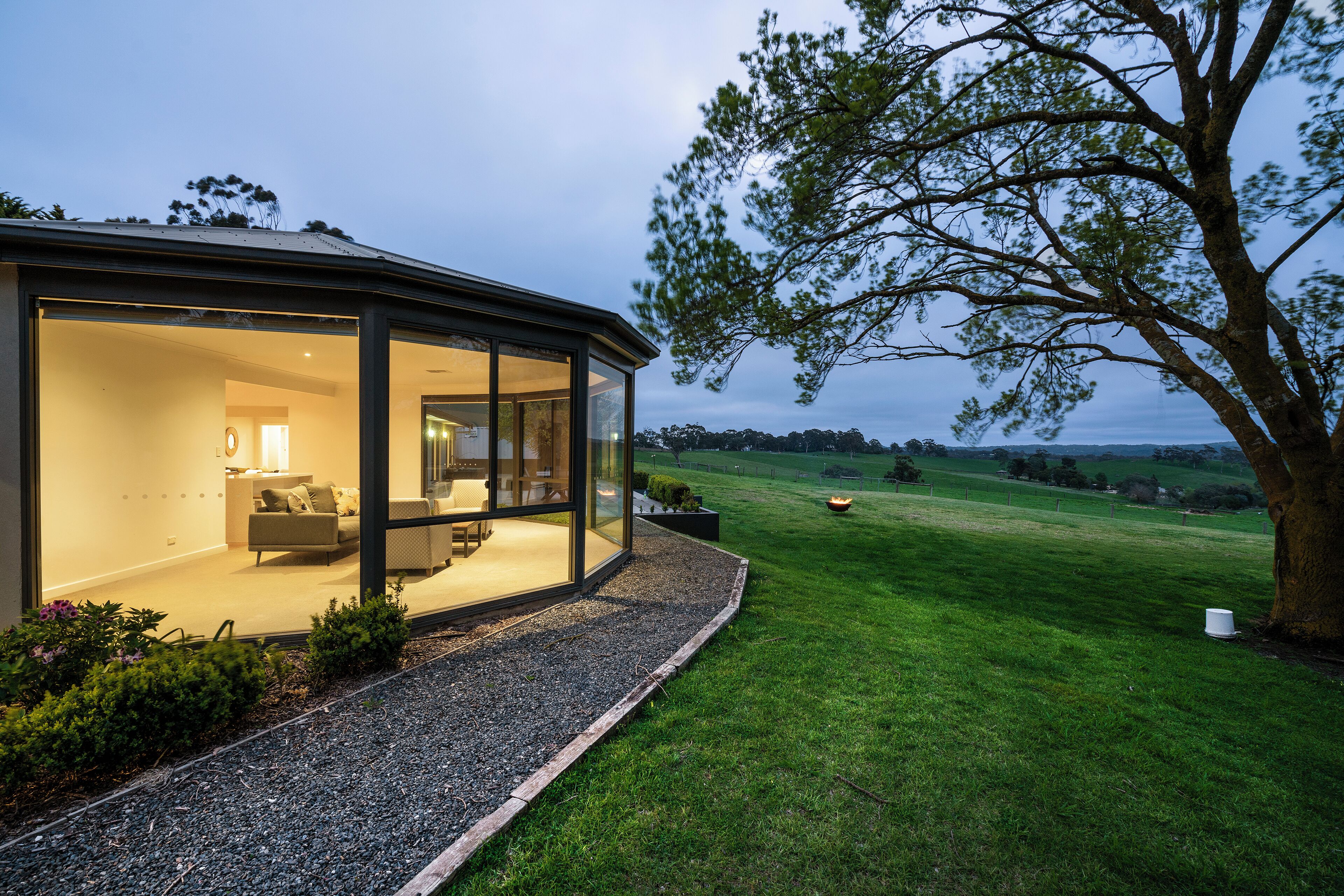 House, 6 Bedrooms, Non Smoking, Hill View | Living area