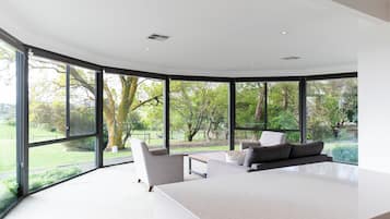 하우스, 침실 6개, 금연, 언덕 전망 | 거실 공간