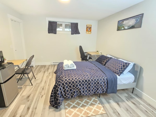 WiFi, bed sheets - Your hassle-free stay starts here (Halifax)