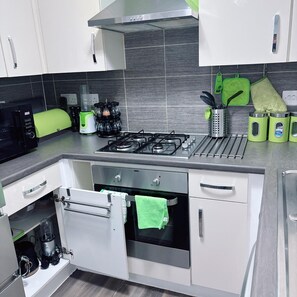 Fridge, microwave, oven, dishwasher