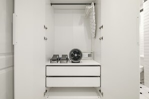 Comfort Studio | In-room safe, blackout drapes, soundproofing, iron/ironing board - Casa AMA (Ciudad de México)