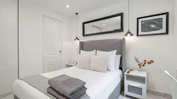 舒适开间 | 客房内保险箱、遮光窗帘、隔音、熨斗/熨板