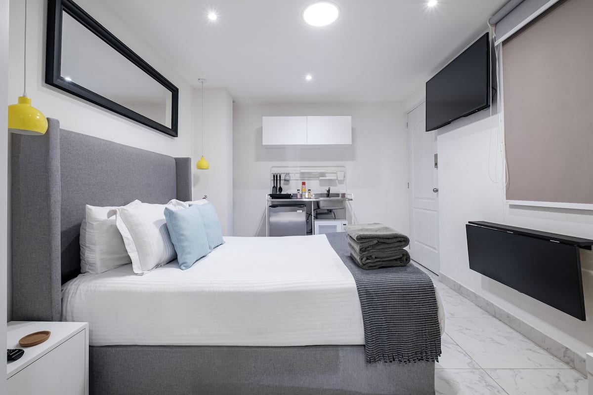 Deluxe Room | In-room safe, blackout curtains, iron/ironing board (on request)
