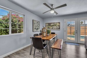 Dining - Private pool oasis near Piestewa Peak (Phoenix)