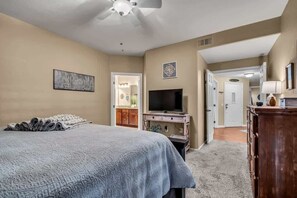 2 bedrooms, iron/ironing board, WiFi, bed sheets - Private pool oasis near TPC Scottsdale (Scottsdale)