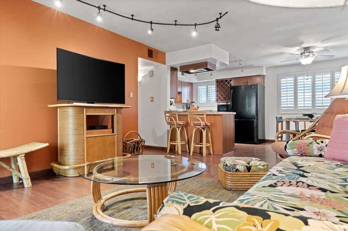 テレビ、書斎 / ワークスペース