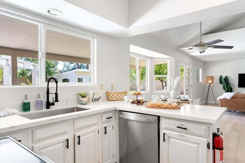 The Seaside Bohemian  6BR Home  Pool Casita and