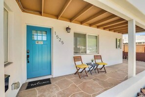 Terrace/patio - Historic Coronado retreat with outdoor fire pit (Phoenix)