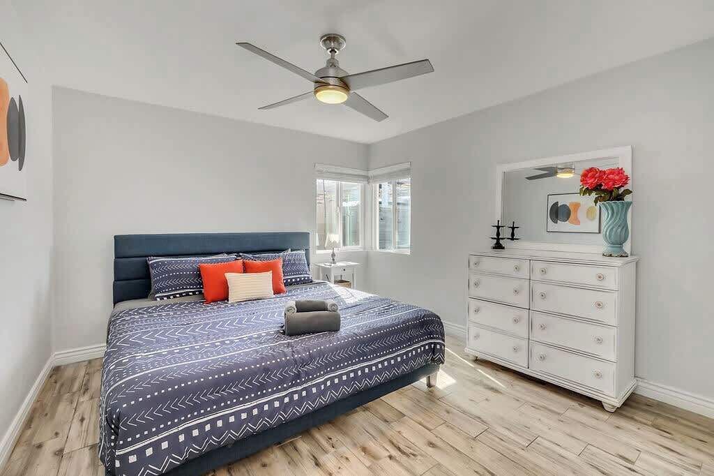 2 soverom, strykejern/-brett, wi-fi og sengetøy