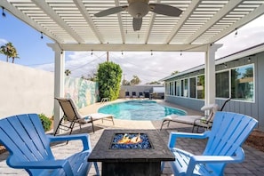 Pool - Exclusive 4BR Oasis: Heated Pool & Games (Scottsdale)