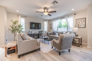 TV, table football, offices - Marbella Lane - Elegant 5BR Home Rancho Mission (Ladera Ranch)