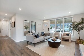 Interior - Marbella Lane - 3BR Designer Home in Pacifica (Pacifica)