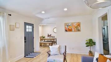 TV, fireplace, offices