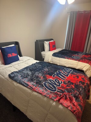 2 bedrooms, WiFi, bed sheets