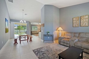 TV - Villa Paloma - Beautiful electric-heated saltwater pool home with fenced yard - SWFL Rentals (Cape Coral)