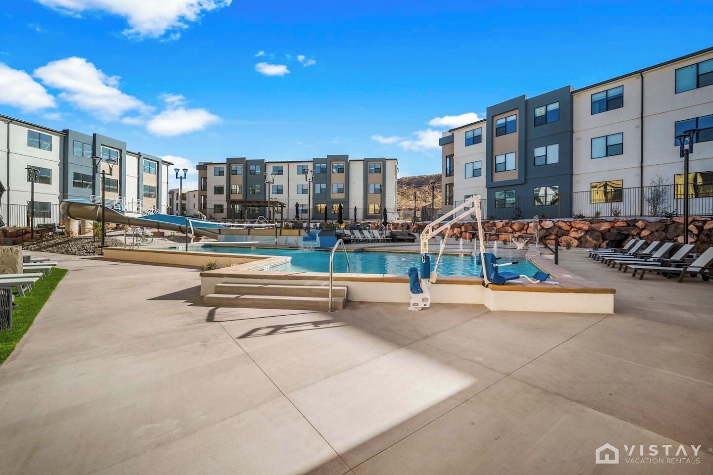 Piscina coperta, piscina all'aperto