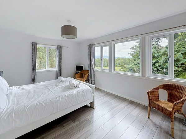 4 bedrooms, internet