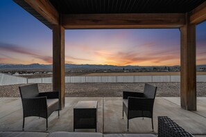 Terrace/patio - Bryce View Retreat | 30min to Bryce Canyon | Mtn Views (Panguitch)