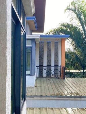 Terrace/patio - KIGALI QUEENS HOME AND APRTMENTS (Kigali)