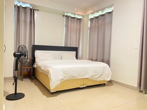 In-room safe, desk, blackout curtains, soundproofing - KIGALI QUEENS HOME AND APRTMENTS (Kigali)