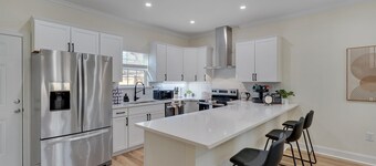 Cozy & Stylish Retreat Near Duke- Quiet Unit C