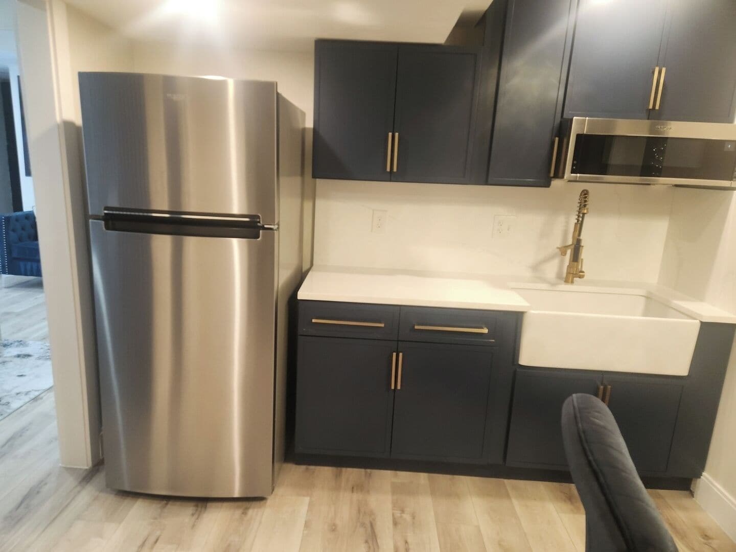 Fridge, microwave, cookware/dishes/utensils