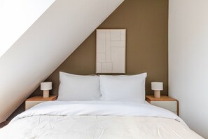 Iron/ironing board, WiFi, bed sheets - Blueground | Leopoldstadt, balcony, nr Prater (Vienna)