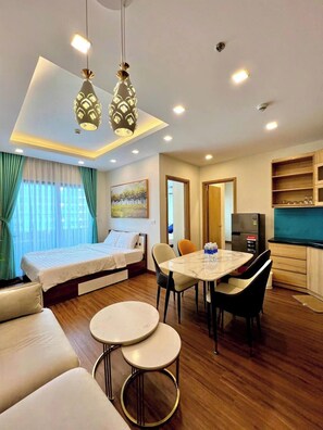 Business Apartment, 2 Bedrooms, Balcony, Ocean View | Balcony - FLC Sea Tower Quy nhon official  (Quy Nhơn)