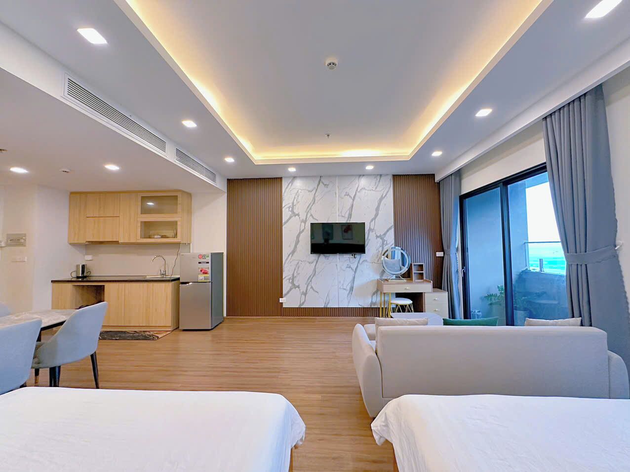 Business Studio, 2 Queen Beds, Balcony, Beach View | Desk, laptop workspace, blackout drapes, iron/ironing board