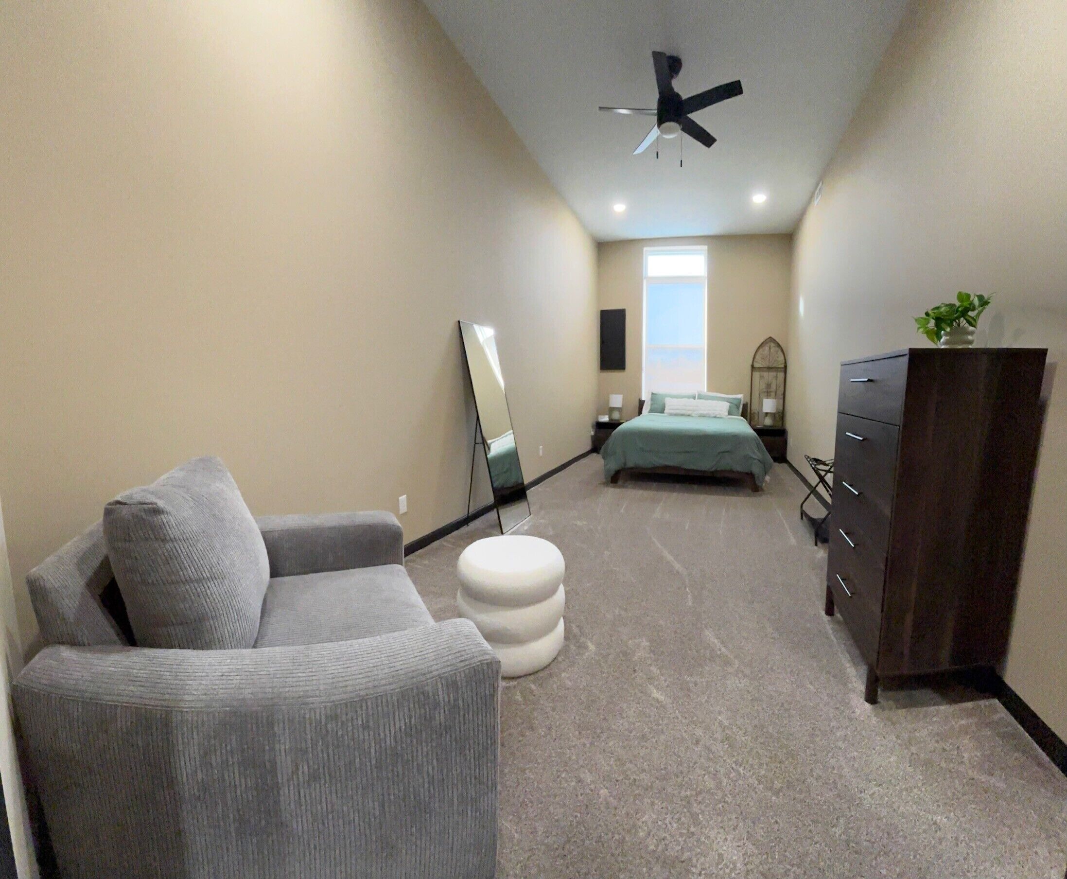 Fer et planche à repasser, Wi-Fi, draps fournis