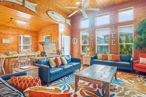 TV - VW26 Friday Life, Shared Heated Pool, Pet Friendly, Gated Community (Port Aransas)