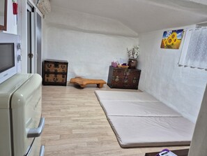 패밀리룸, 마당 전망 | 테라스/파티오