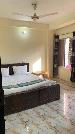 Deluxe Double Room | Free WiFi - Bay Sense Beach Resort Cox's Bazar (Cox's Bazar)