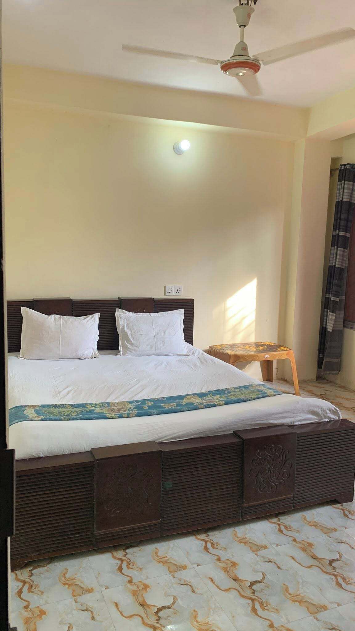 浴缸、免费洗浴用品、毛巾、肥皂