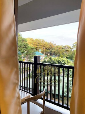 Condo, Balcony, Mountain View | Terrace/patio - Brenthill Baguio (Baguio)